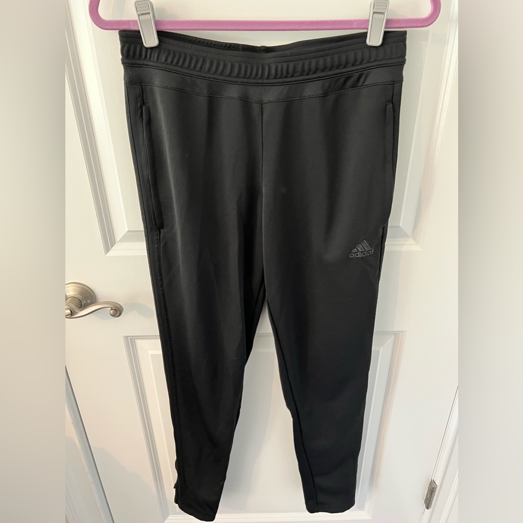Women’s Adidas Climacool Training Pants. Size Medium